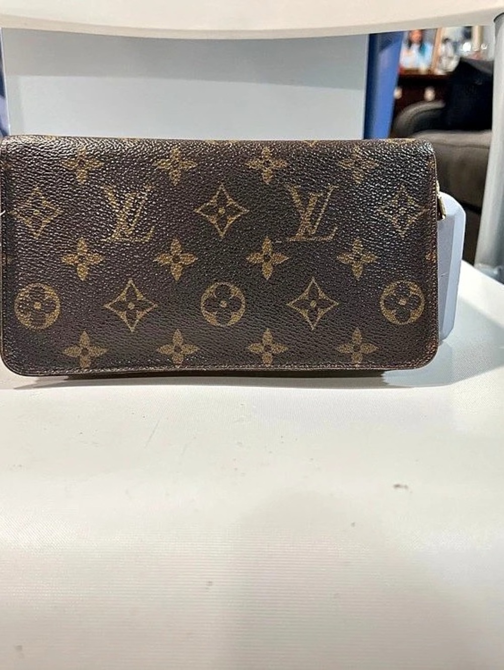 Louis Vuitton Zippy Organizer Monogram Zip Wallet in Brown